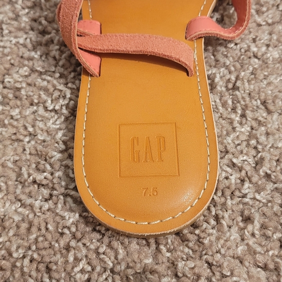 NWOT GAP toe cross slide sandals - Picture 3 of 5